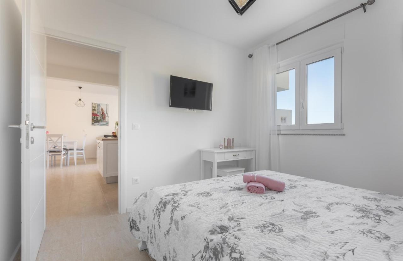 Apartment Oseka Макарска Экстерьер фото